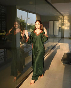 Luxurious Green pocket Embroidered 2-Piece Set