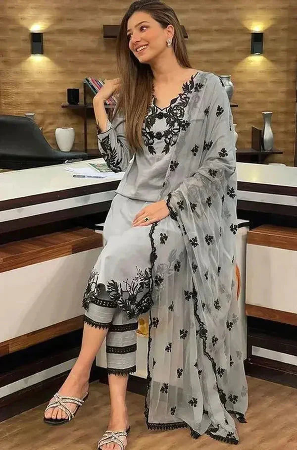 AGHA NOOR PREMIUM LAWN 3PC LC-7030