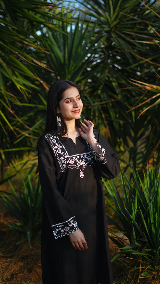 Fahira 2-Piece Black Lawn with White Embroidered Detailing